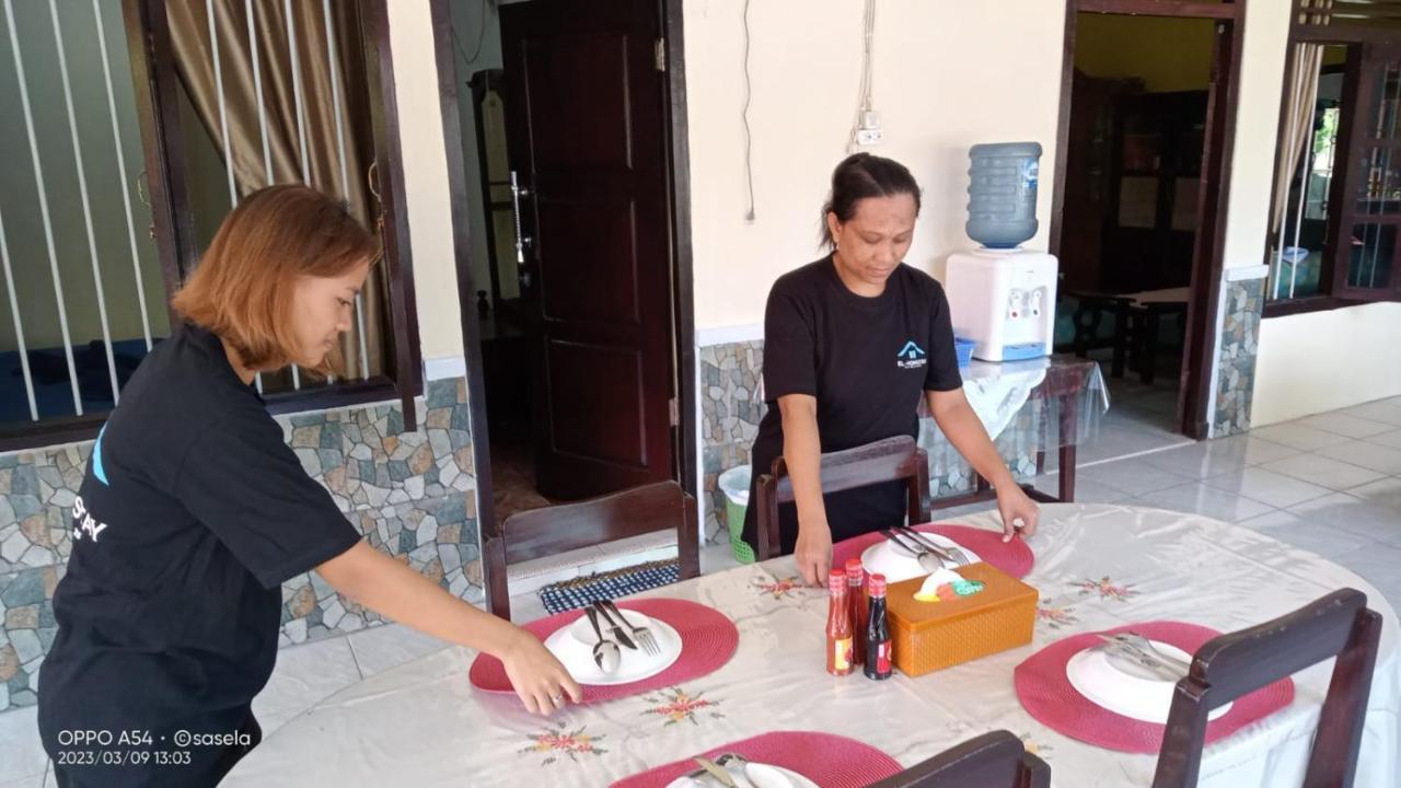 El Homestay Bunaken Extérieur photo