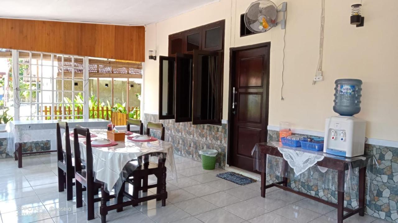 El Homestay Bunaken Extérieur photo
