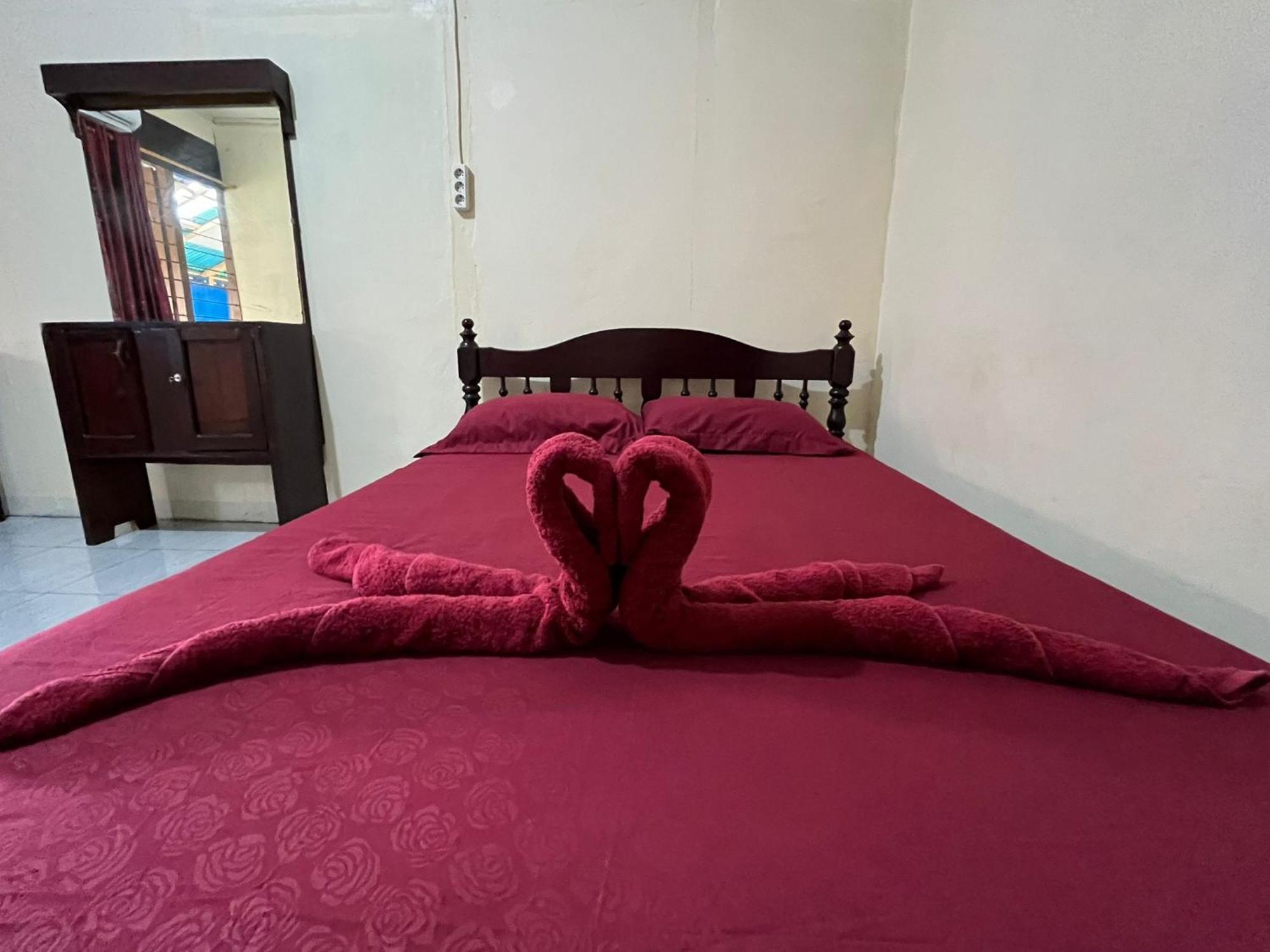 El Homestay Bunaken Extérieur photo