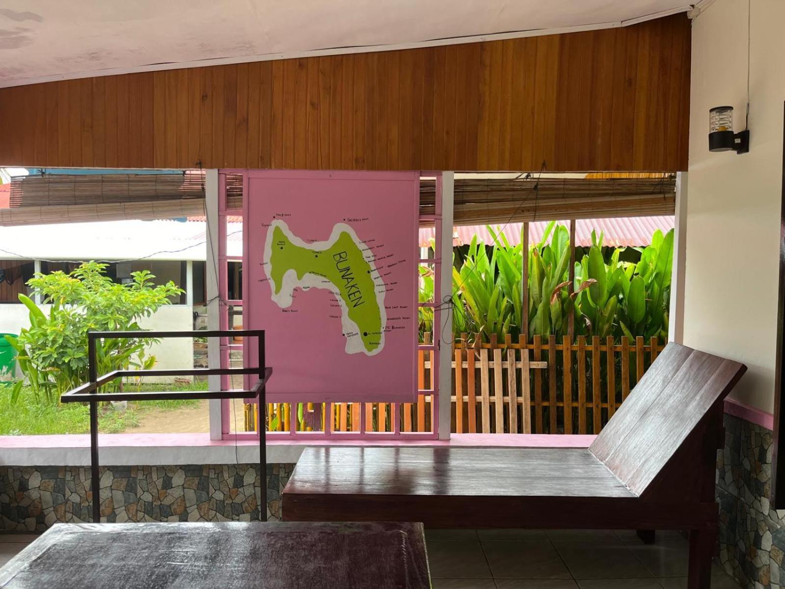 El Homestay Bunaken Extérieur photo